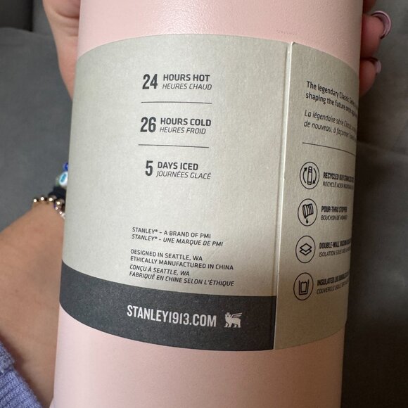 Stanley Classic Legendary Classic Bottle 1QT Limestone NEW - Picture 7 of 8